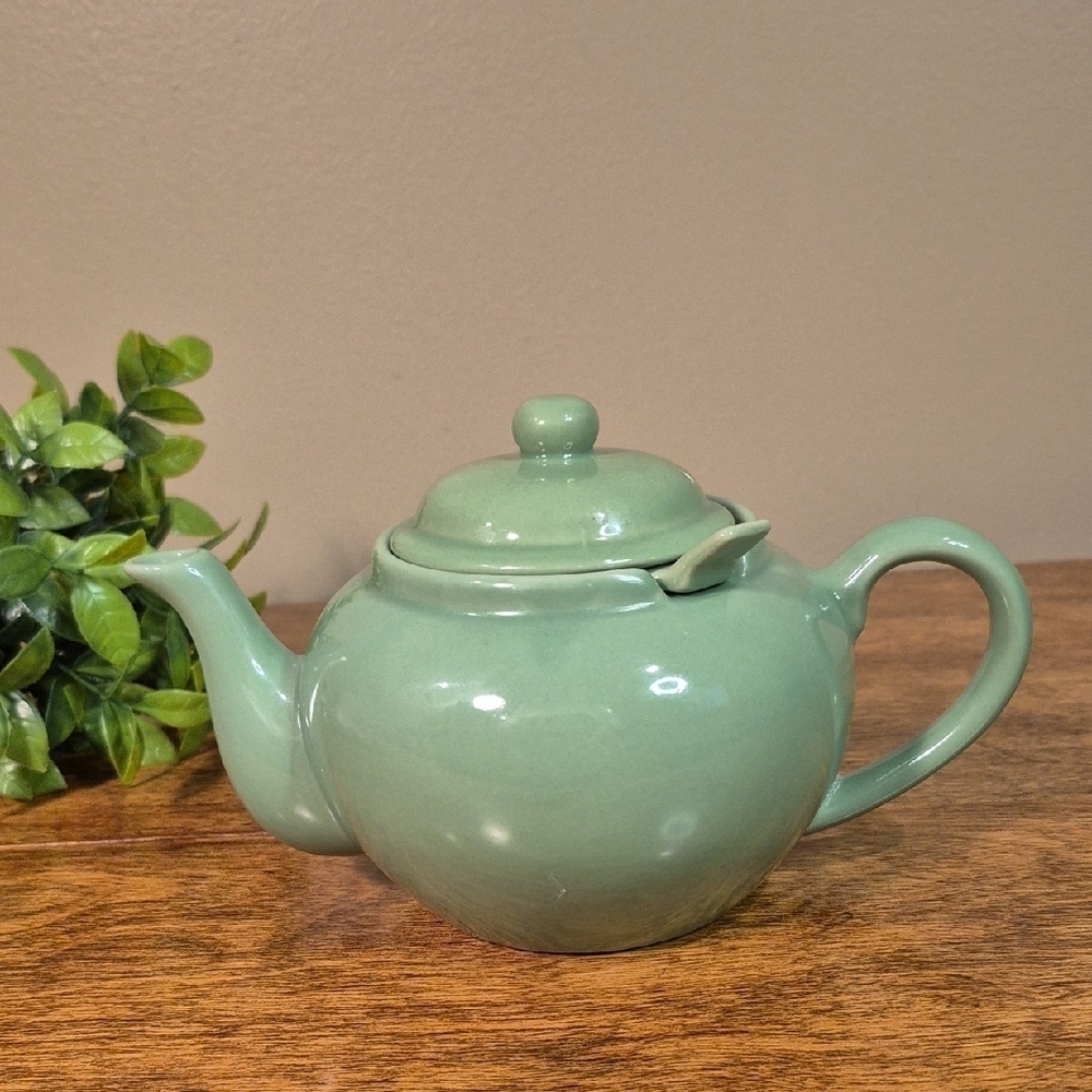 OLD AMSTERDAM Seafoam Green 3 Cup Dominion Teapot With Infuser